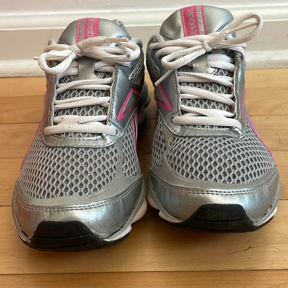 Reebok Runtone Women’s Size 6.5, Silver/Gray & Pink